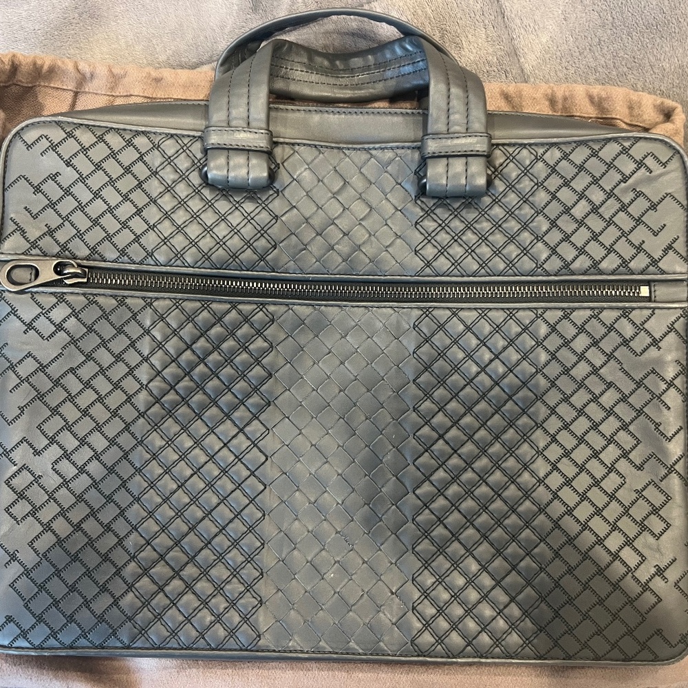 Bottega Veneta Intrecciato Woven Messenger Bag